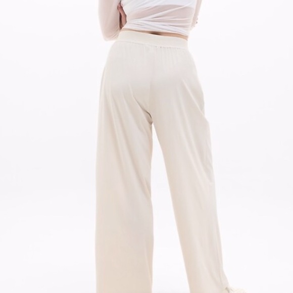 Athleta Stratosphere Bone Wide Leg Pants 🆕 MEDIUM - Picture 7 of 8